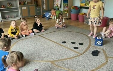 Matematyczne zabawy w oddziale I Krasnale 9