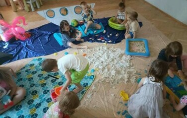 Z Kicią Kocią maluchy zmieniają się w zuchy" Kicia Kocia na plaży 40