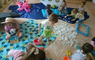 Z Kicią Kocią maluchy zmieniają się w zuchy" Kicia Kocia na plaży 42