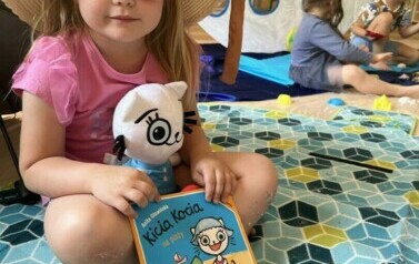 Z Kicią Kocią maluchy zmieniają się w zuchy" Kicia Kocia na plaży 56