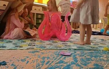 Z Kicią Kocią maluchy zmieniają się w zuchy" Kicia Kocia na plaży 91