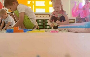 Z Kicią Kocią maluchy zmieniają się w zuchy" Kicia Kocia na plaży 95