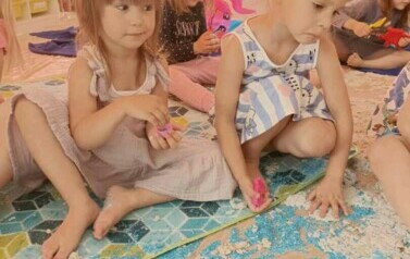 Z Kicią Kocią maluchy zmieniają się w zuchy" Kicia Kocia na plaży 105