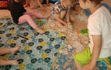 Z Kicią Kocią maluchy zmieniają się w zuchy" Kicia Kocia na plaży 111