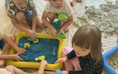Z Kicią Kocią maluchy zmieniają się w zuchy" Kicia Kocia na plaży 132