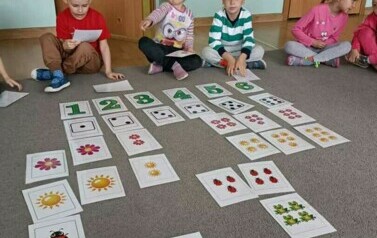 Zabawy z programowania z robotem Doc - Oddział III Motyle 1