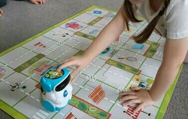 Zabawy z programowania z robotem Doc - Oddział III Motyle 9