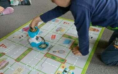 Zabawy z programowania z robotem Doc - Oddział III Motyle 19