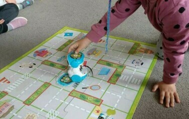 Zabawy z programowania z robotem Doc - Oddział III Motyle 22