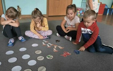 W lesie i w parku - oddział III Motyle 32