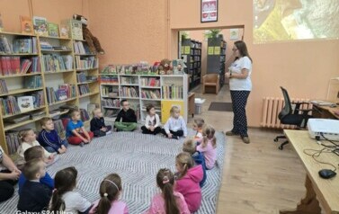 Wizyta w Bibliotece w ramach Narodowego Programu Rozwoju Czytelnictwa - Nutki 1