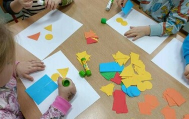 Tw&oacute;rcza matematyka - moduł II matematyka w sztuce - Oddział III Motyle 3