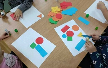 Tw&oacute;rcza matematyka - moduł II matematyka w sztuce - Oddział III Motyle 5