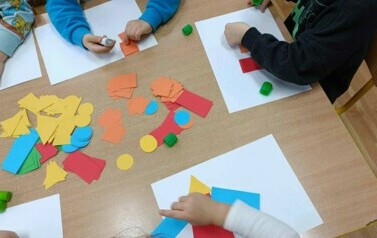 Tw&oacute;rcza matematyka - moduł II matematyka w sztuce - Oddział III Motyle 6