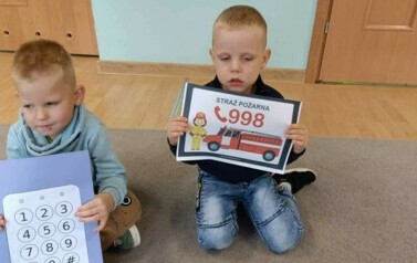 Mali ratownicy - pierwsza pomoc - oddział III Motyle 12