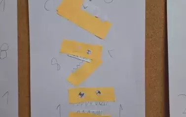 &bdquo;Mniej czy więcej? A może tyle samo?&rdquo;- zabawy matematyczne,  utrwalenie znak&oacute;w <, >, =  w Zuchach 8