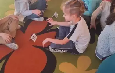 Realizacja projektu &bdquo; Literki w akcji&rdquo; w oddziale VII Zuchy  16