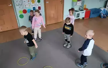 Kosmiczne zabawy matematyczne w oddziale III Motyle 1