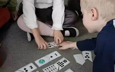 Kosmiczne zabawy matematyczne w oddziale III Motyle 28