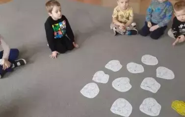 Matematyka na wesoło - oddział III Motyle 8