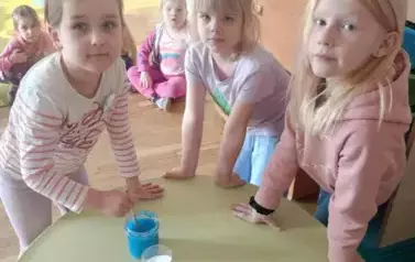 Lubimy eksperymentować - oddział Nutki 23
