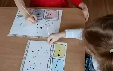Mali badacze - eksperymenty w oddziale III Motyle 206