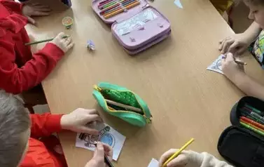 Zuchy konstruują grę planszową  7