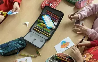 Zuchy konstruują grę planszową  8