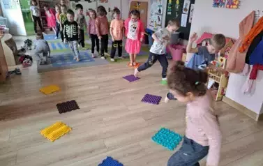 Tydzień eksperyment&oacute;w w Słowikach 24
