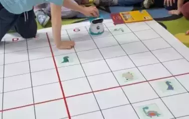 Oddział VII Zuchy - Realizacja projektu Zakodowana kraina przyg&oacute;d Zosi &bdquo; Dinozaury&rdquo;. 7