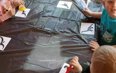 Dino.. dino.. dinozaury - tydzień z dinozaurami oddział III Motyle 76