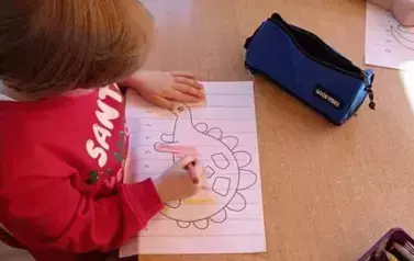 Dino.. dino.. dinozaury - tydzień z dinozaurami oddział III Motyle 170
