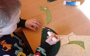 Dino.. dino.. dinozaury - tydzień z dinozaurami oddział III Motyle 197