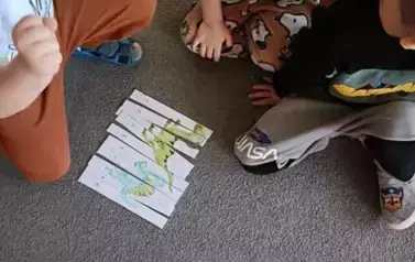Dino.. dino.. dinozaury - tydzień z dinozaurami oddział III Motyle 199