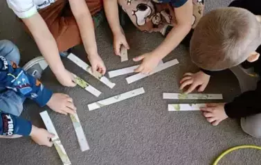Dino.. dino.. dinozaury - tydzień z dinozaurami oddział III Motyle 215