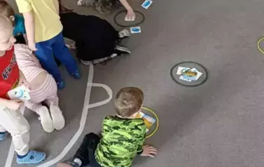 Poznajemy pierwsze oznaki wiosny - Oddział Motyle 93