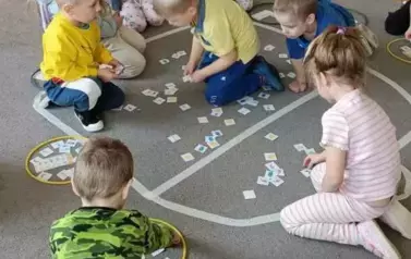Poznajemy pierwsze oznaki wiosny - Oddział Motyle 106