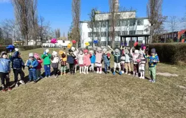 Pierwszy dzień wiosny - Oddział III Motyle  4