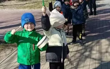 Pierwszy dzień wiosny - Oddział III Motyle  8