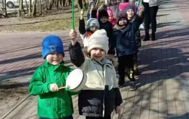 Pierwszy dzień wiosny - Oddział III Motyle  9