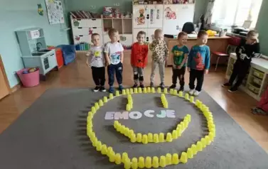 Jestem radosny, jestem zły - świat emocji przedszkolak&oacute;w - Oddział III Motyle 7