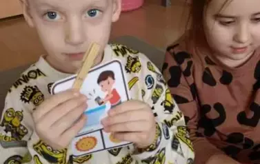 Jestem radosny, jestem zły - świat emocji przedszkolak&oacute;w - Oddział III Motyle 17