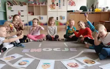 Jestem radosny, jestem zły - świat emocji przedszkolak&oacute;w - Oddział III Motyle 34