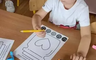 Jestem radosny, jestem zły - świat emocji przedszkolak&oacute;w - Oddział III Motyle 35