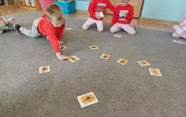 Wiosna na wsi - oddział III Motyle 133