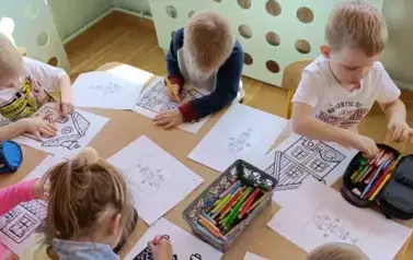 Wiosna na wsi - oddział III Motyle 174