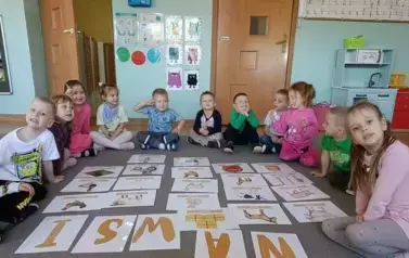 Wiosna na wsi - oddział III Motyle 179