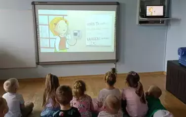 Mali ratownicy - pierwsza pomoc - oddział III Motyle 27
