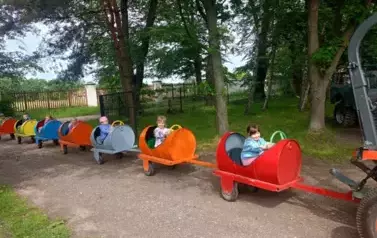 Wycieczka do Nieborowa oddział Motyle i Nutki 3