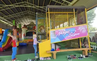 Wycieczka do Nieborowa oddział Motyle i Nutki 18